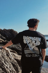 T - SHIRT UNISEX - BACKPACKER NEW - ZEALAND BLACK - Backpacker Clothing